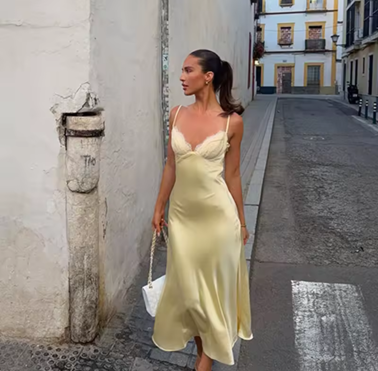 Vestido em Cetim - Daviness
