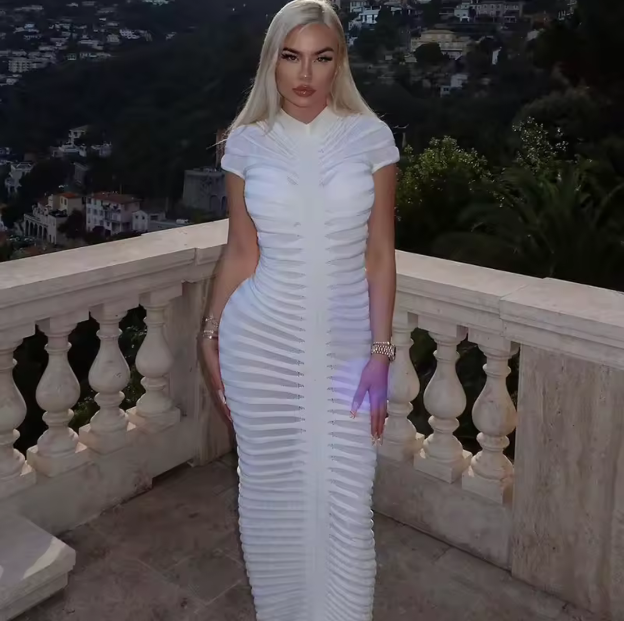 Vestido/Saída Kardashian