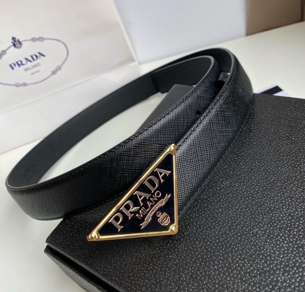 Cinto Prada (couro)