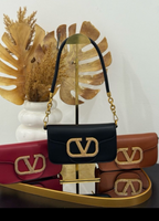 Bolsa Valentino com zircone