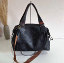 Bolsa LV Estampada em Relevo